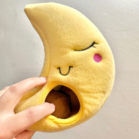 Zippy Paw pet dog toy plush hide and seek moon and stars dog toy - Picture 3 of 6